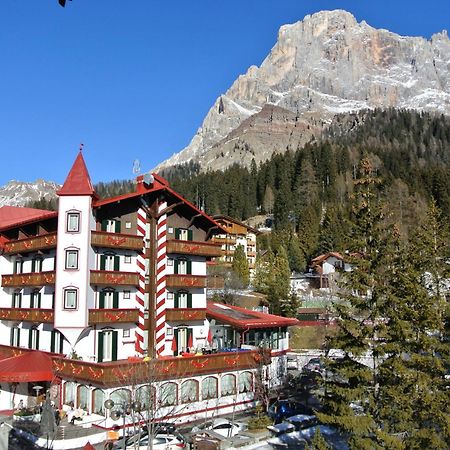Hotel Regina Сан-Мартіно-ді-Кастроцца Екстер'єр фото