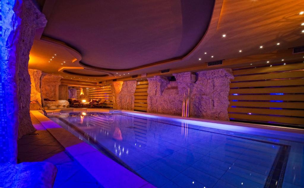 Hotel Regina Сан-Мартіно-ді-Кастроцца Екстер'єр фото